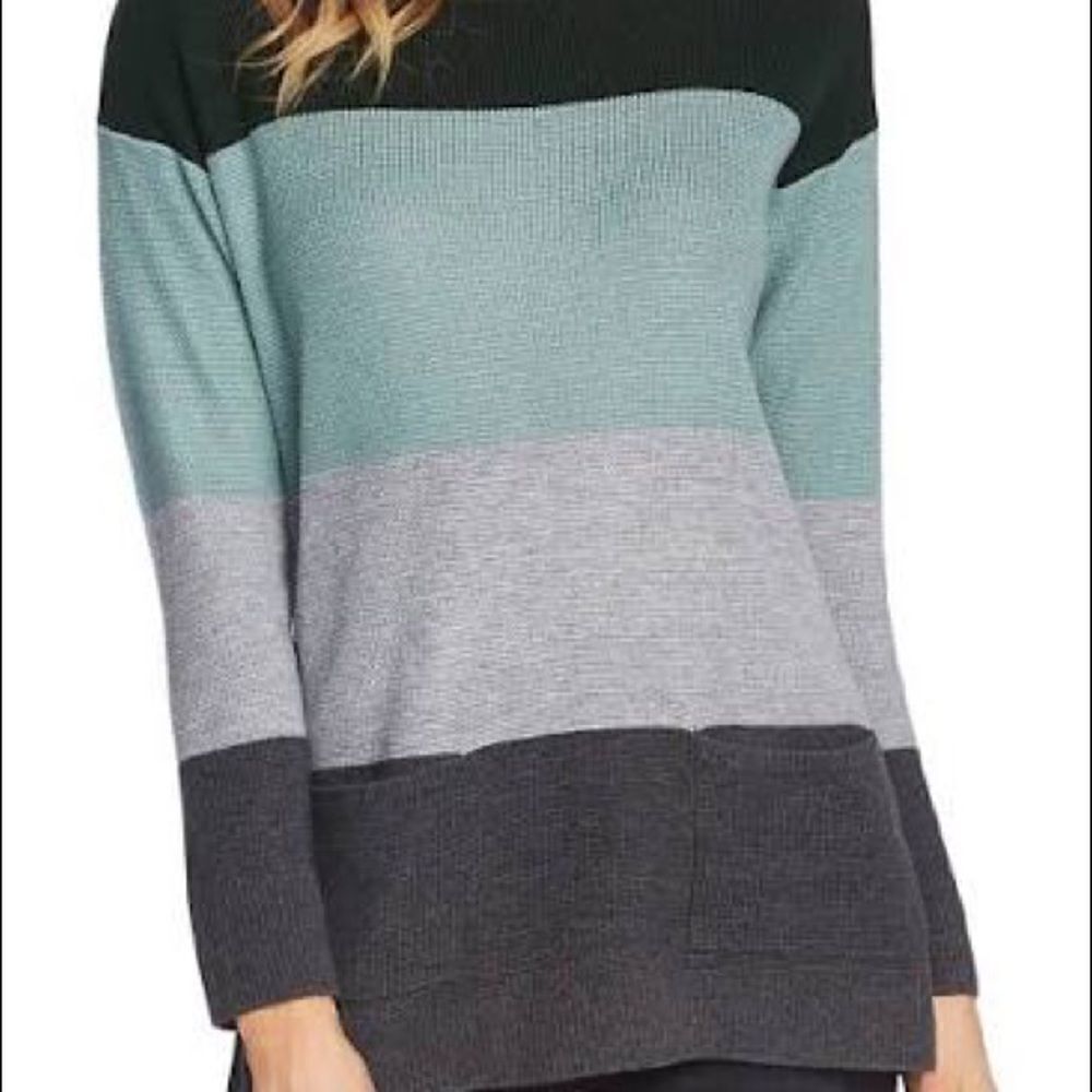 NWT Vince Camuto green/grey front pocket sweater
